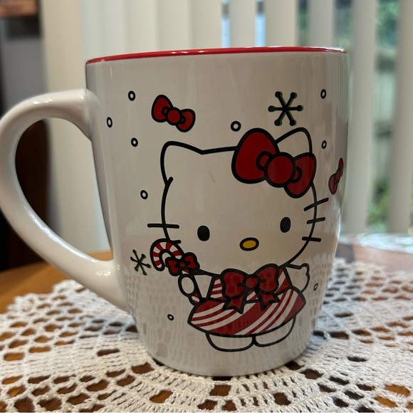 Ceramic Christmas HELLO KITTY mug - Picture 3 of 7